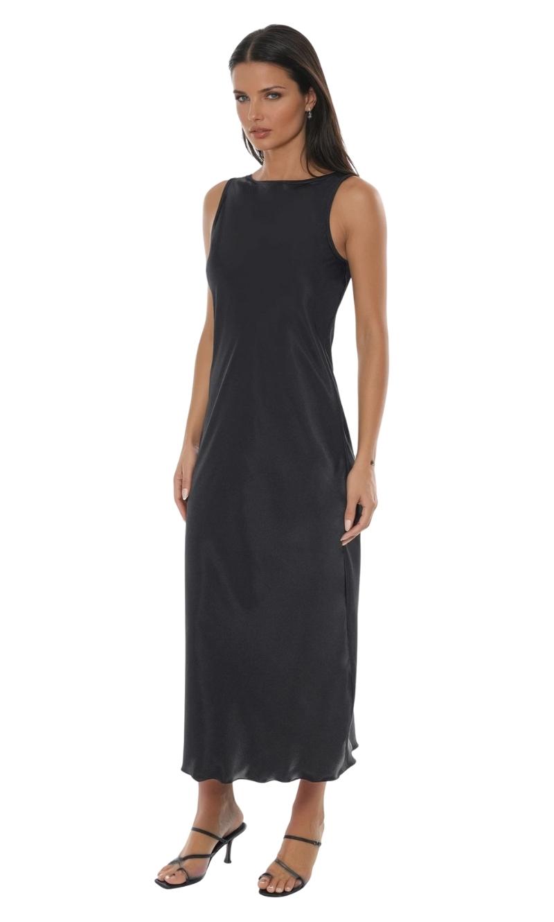 704534_black-12-Natalia