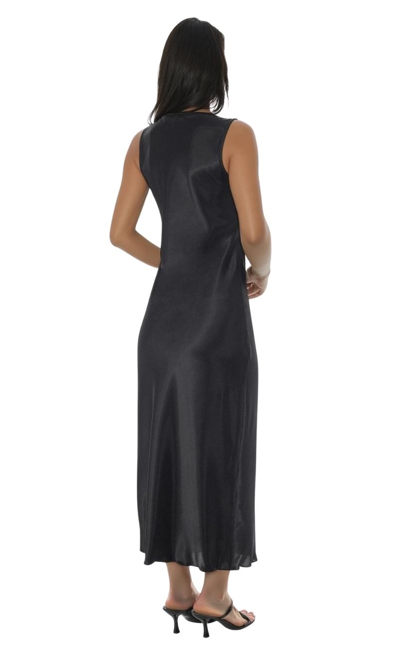 704534_black-17-Natalia